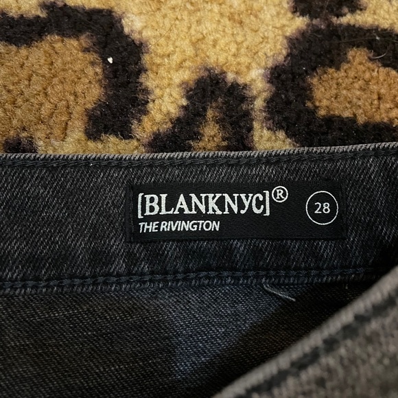 Dark Wash Crop Denim Jeans - Picture 3 of 8